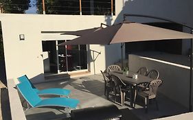 Logement Independant, Calme, Nature, Piscine